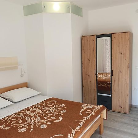 Apartment Portofino Primošten Esterno foto